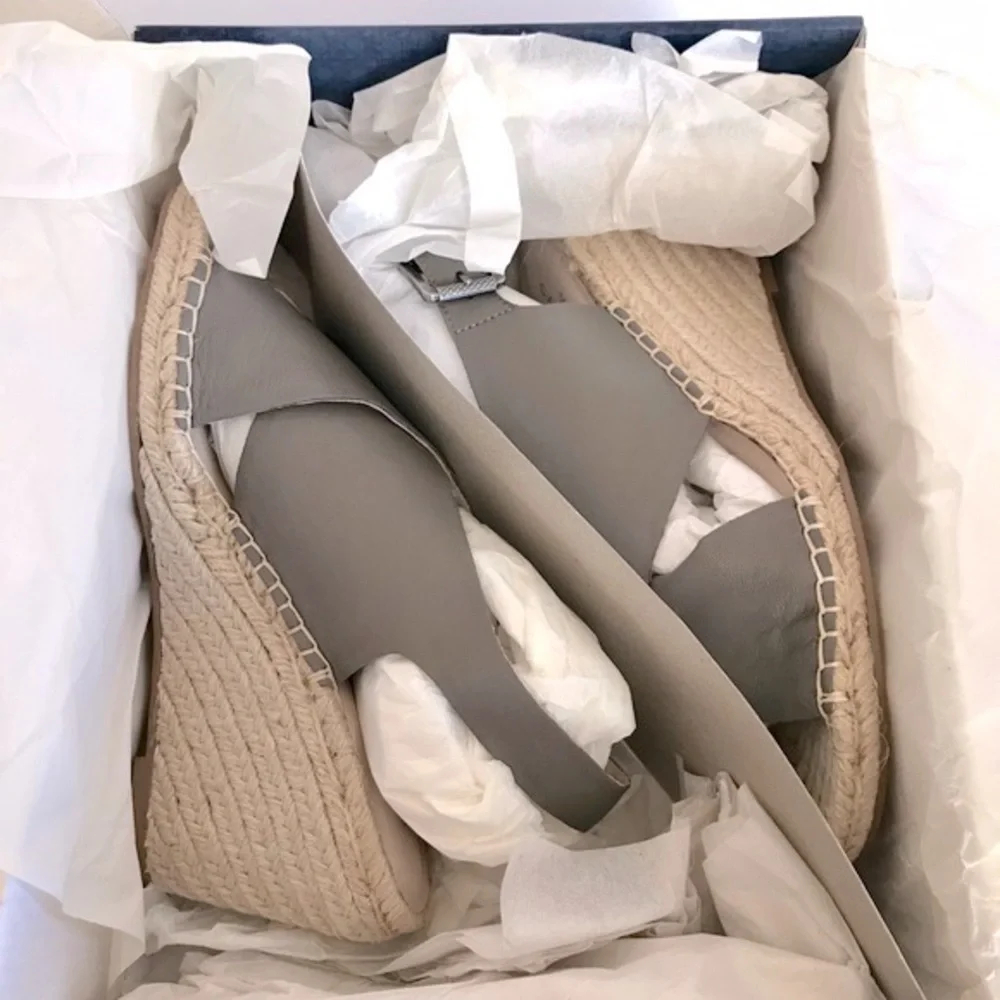 Caslon Suri Leather Crisscross Wedge Espadrille Sandals Gray Purple Size 8.5 NIB